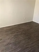 Building Photo - 1001 Crystal Way #E