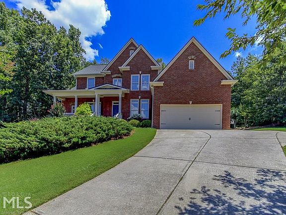 2nd image of 26 Greenwood Ct