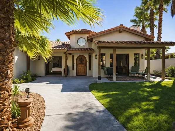 688 S Indian Trl, Palm Springs, CA 92264