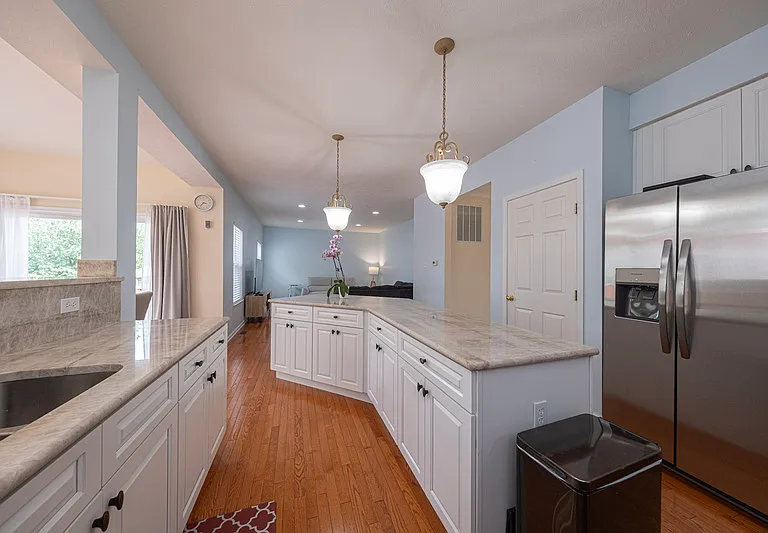 1909 Colonial Dr — Photo 12