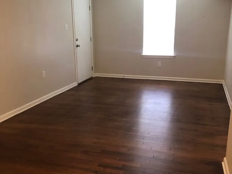 3328 Carlotta St — Photo 35