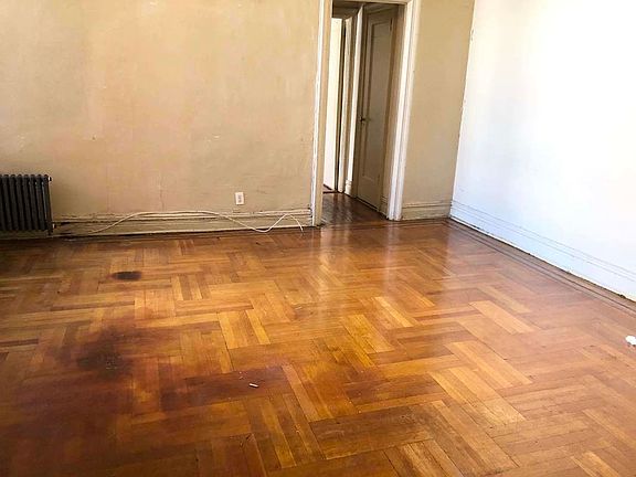 3rd image of 31 E 21st St #D10