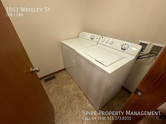 5th image of 1861 Wrigley St