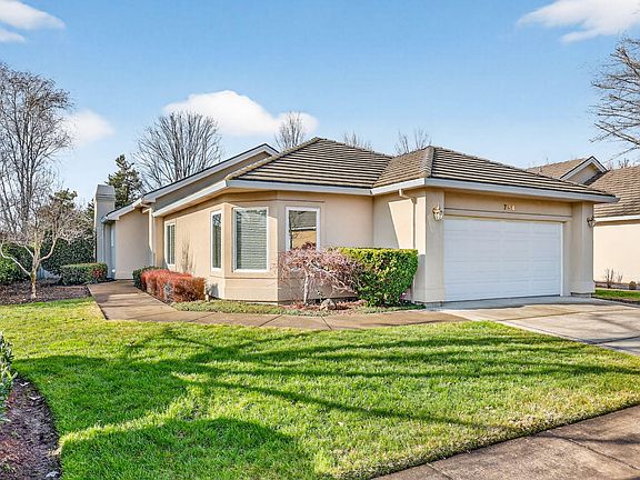 2nd image of 754 Fernwood Dr