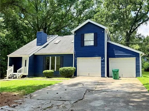 427 Chanterelle Dr, Stone Mountain, GA 30087