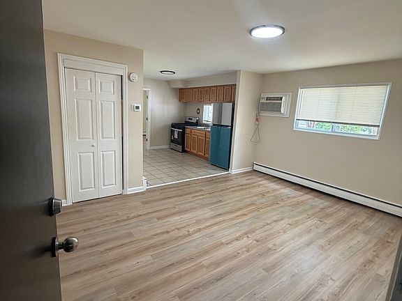 3rd image of 528 Knorr St APT 26