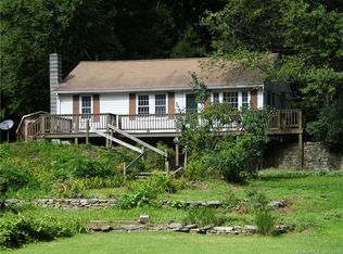 190 Union St, Deep River, CT 06417