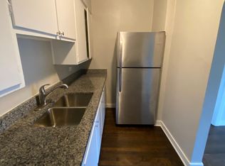 200 W 16th St #2W, Chicago Heights, IL 60411