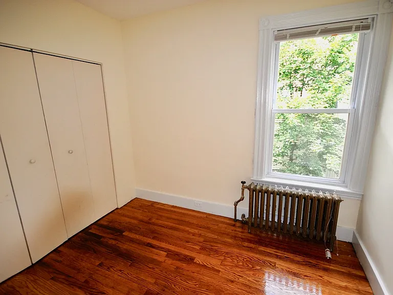 18 Hinckley St #3 — Photo 5