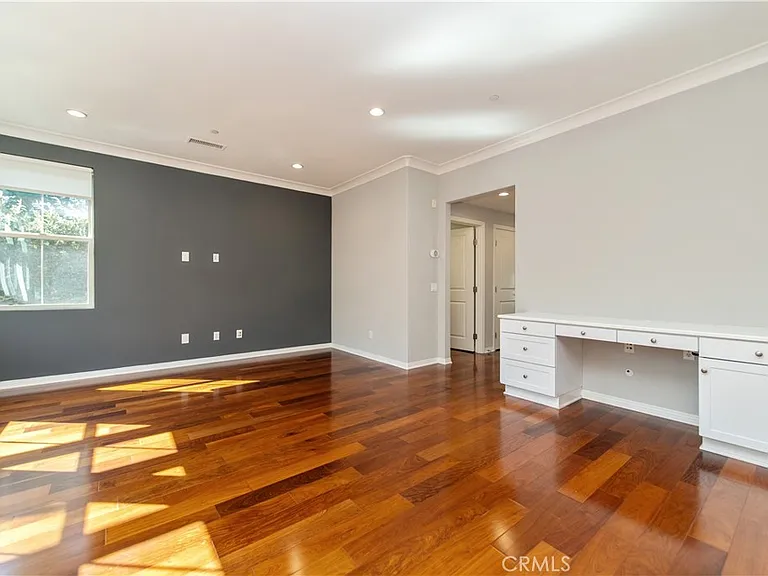 24 Shellbark — Photo 4
