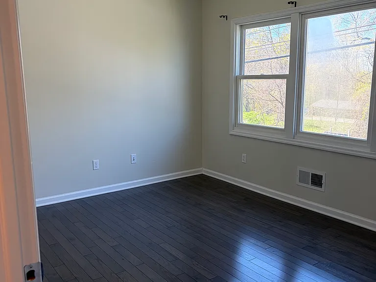 4352 US Route 9 — Photo 14