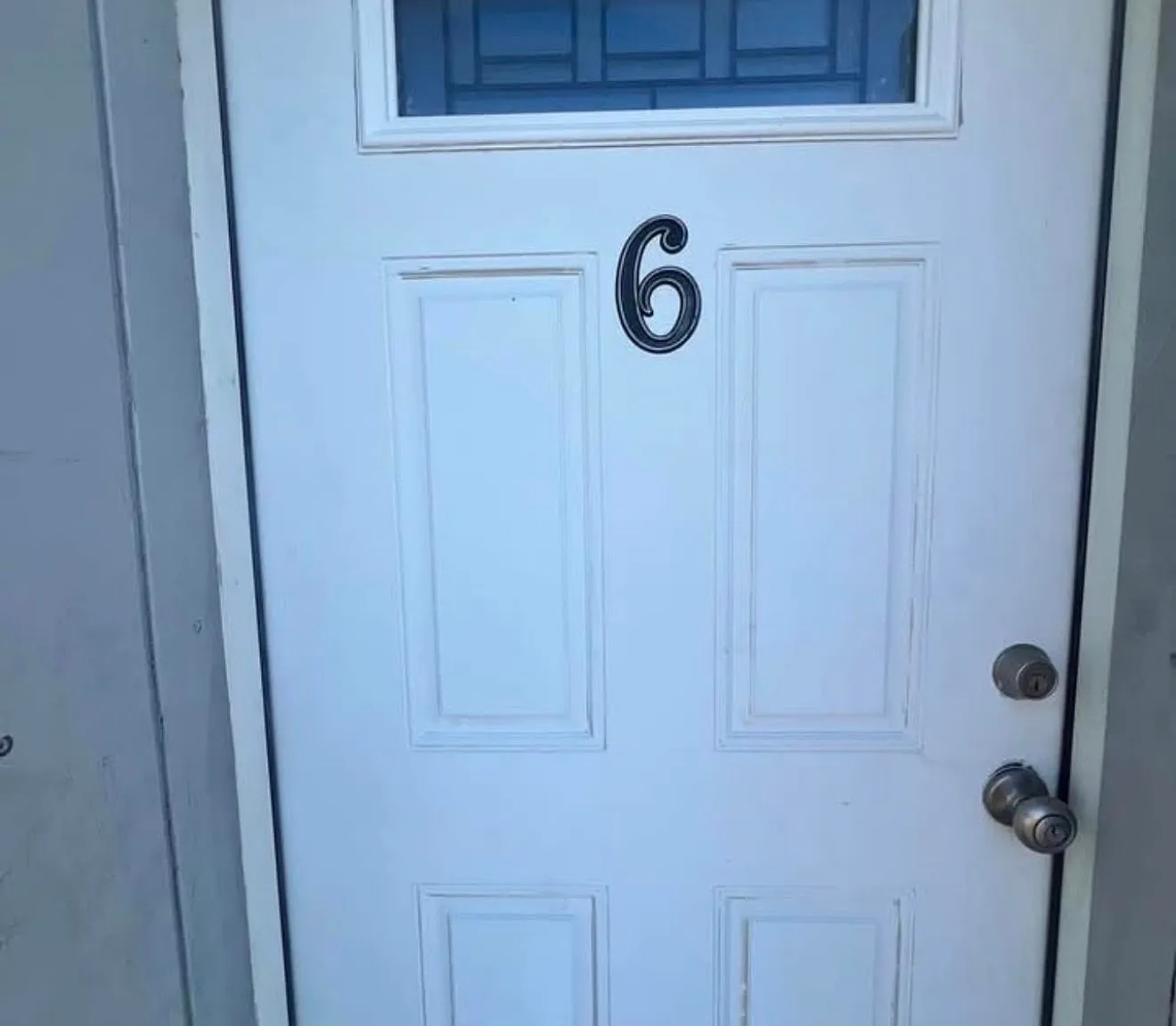 2 bed, $1,300 — Photo 1