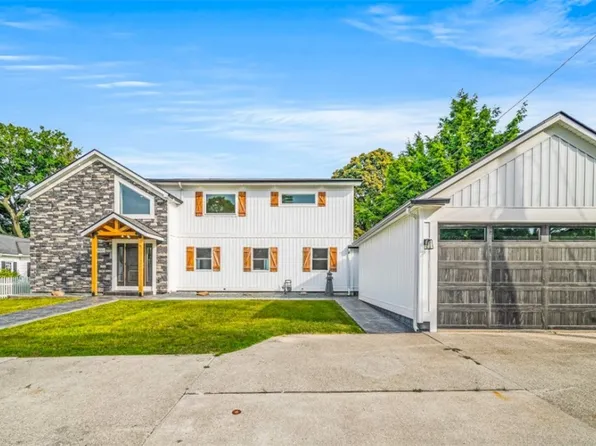 4437 Shore Dr, Ashtabula, OH 44004