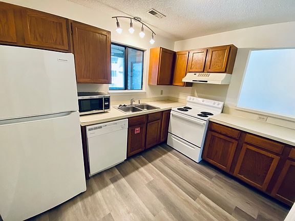 Kitchen 4_03172023