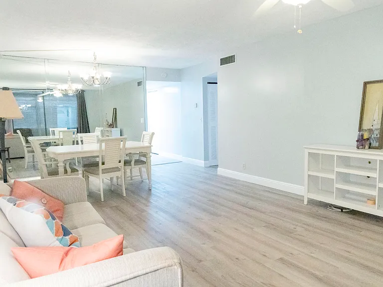 2851 Somerset Dr #116E — Photo 10