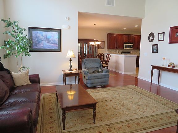 3rd image of 4645 Prestige Ln