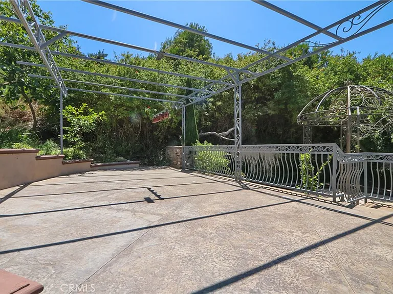 27801 Golden Ridge Ln — Photo 18