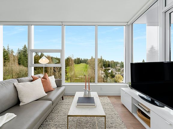 4th image of 585 Austin Ave #1005