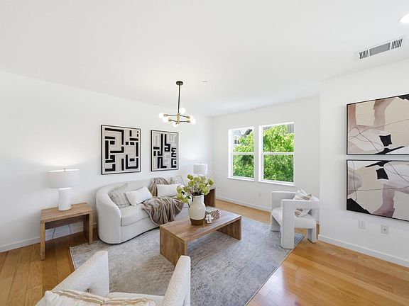 4th image of 1908 Aberdeen Ln
