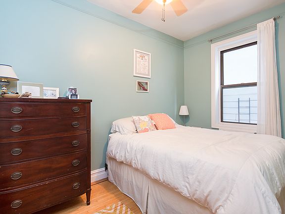 5th image of 71 Ocean Pkwy APT 3H