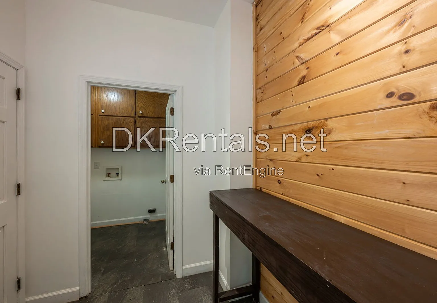 4 bed, 3.5 bath, 3916 sqft, $3,200 — Photo 3