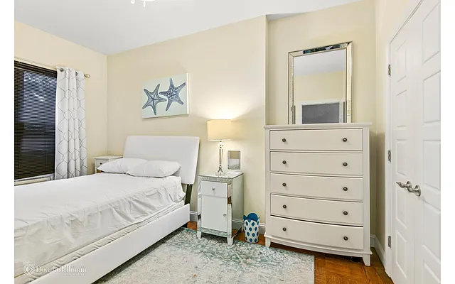 Rented by Douglas Elliman | media 15