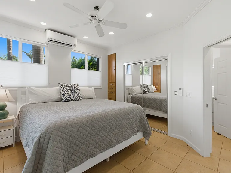 357 Kualono Pl — Photo 46