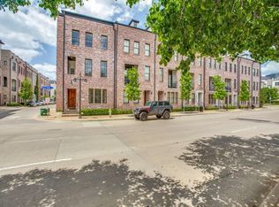 585 S Cesar Chavez Blvd, Dallas, TX 75201