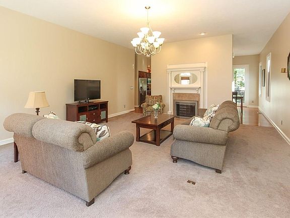 4th image of 6846 Juliet Dr