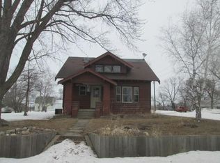 207 Holden Ave, Henning, MN 56551