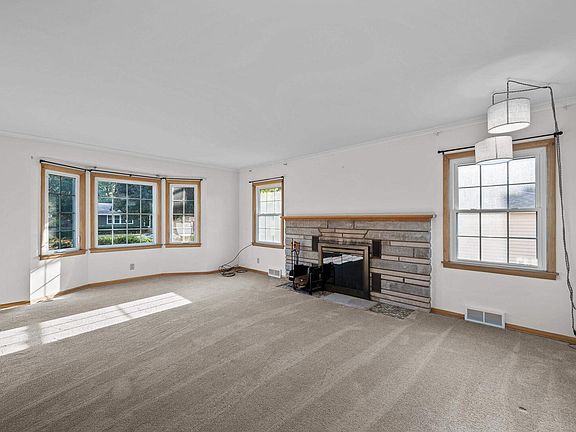 5th image of 1632 Skyline Dr