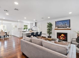 35 Dunlap St, New Providence, NJ 07974