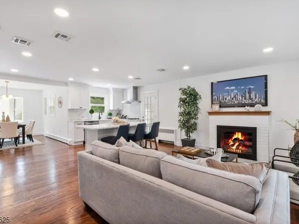 35 Dunlap St, New Providence Boro, NJ 07974