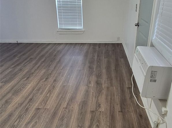 2725 Carson St UNIT A, Haltom City, TX 76117