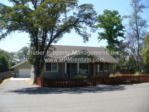 144 Valley View Dr, Auburn, CA 95603