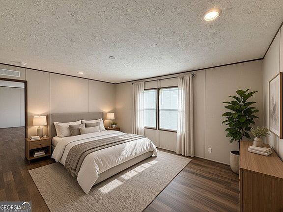 3rd image of 26 Laryn Ln