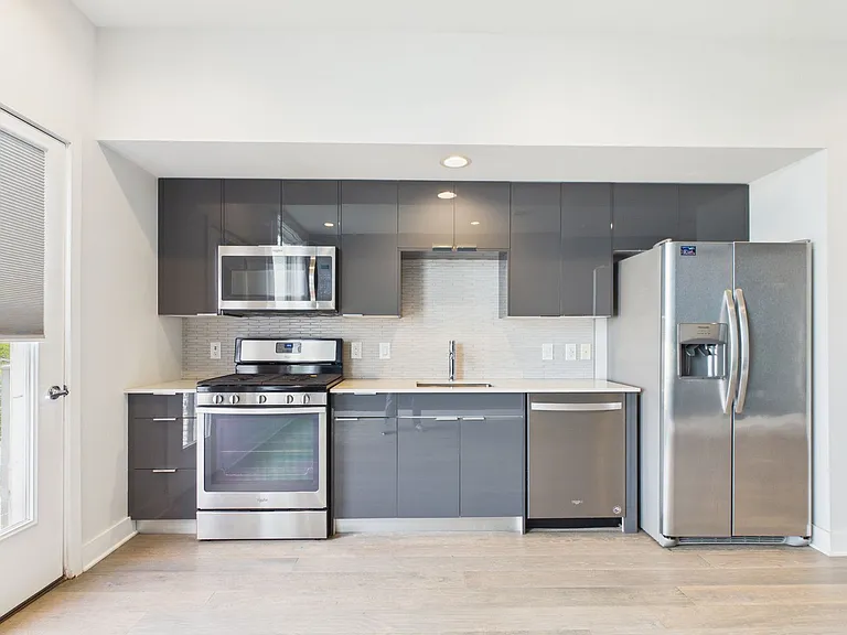 1800 E 4th St #343 — Photo 11