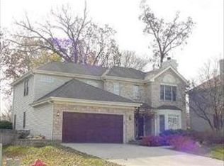 2763 Colonial Dr, Elgin, IL 60124