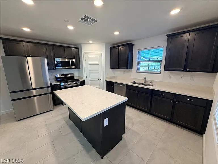 815 Watford Pl — Photo 18