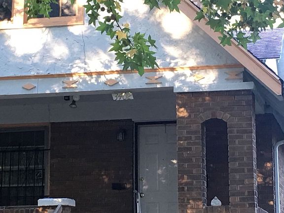 3rd image of 3402 Spruce Ave