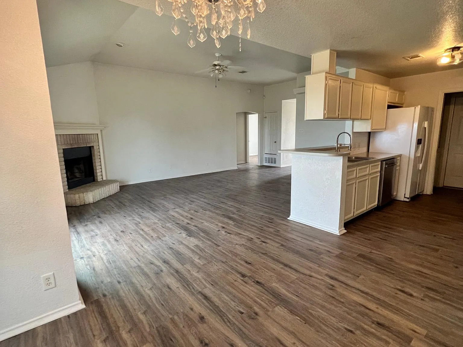 4307 Maggie Dr — Photo 3