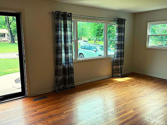 5th image of 8005 Hayden Dr