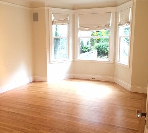 4th image of 1375 Green St APT 4