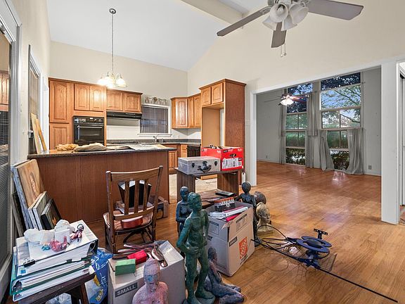 3rd image of 7511 Dearborn St