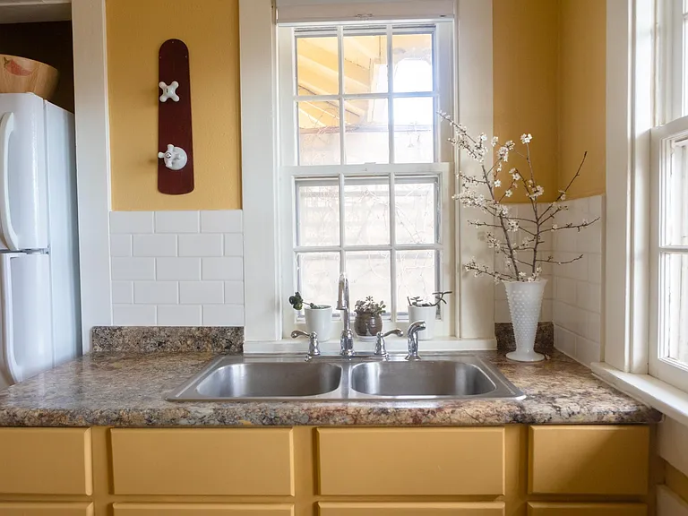 1326 Clark St #1 — Photo 16