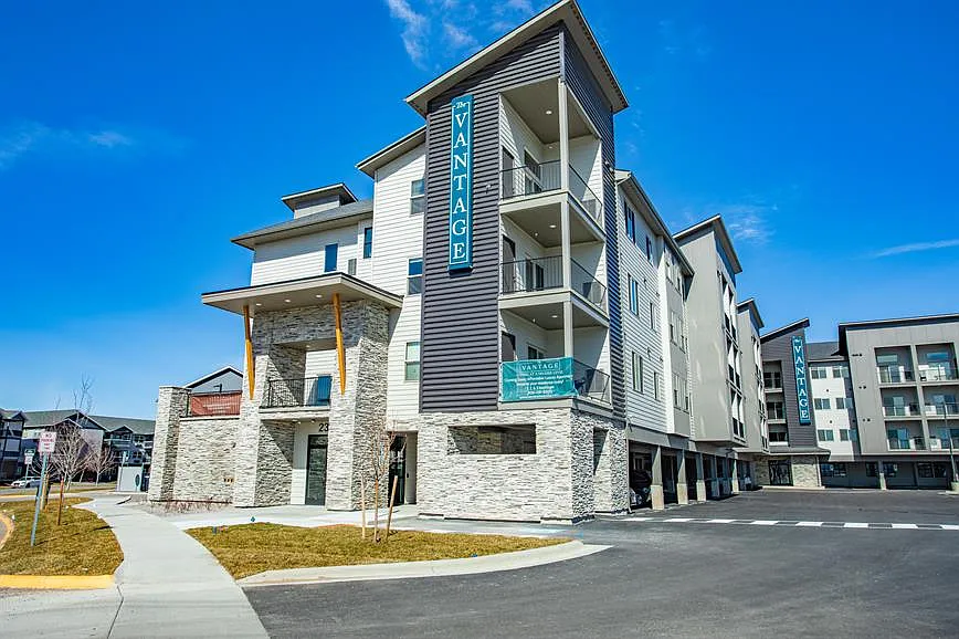 The Vantage 2370 Clark Fork Ln