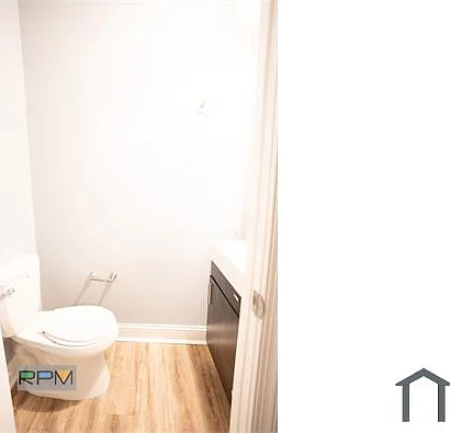 3 bed, $2,200 — Photo 2