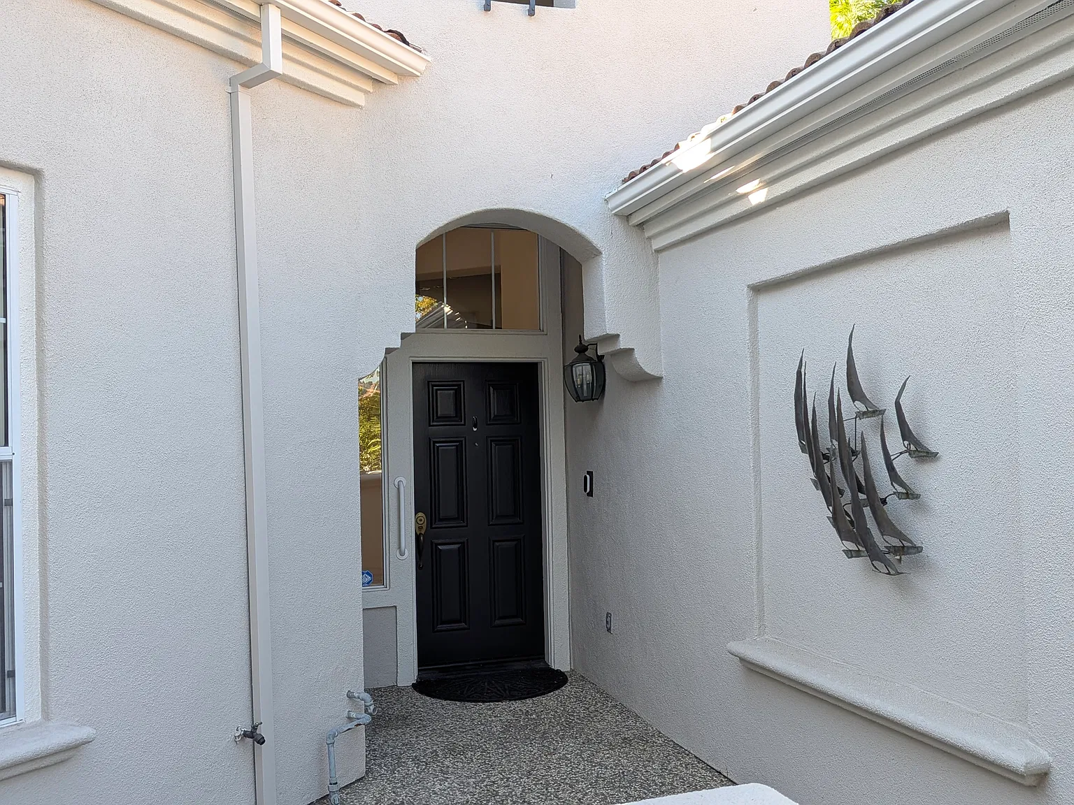 3 bed, 1918 sqft, $5,900 — Photo 3