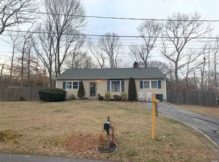 19 Larch Rd, Rocky Point, NY 11778