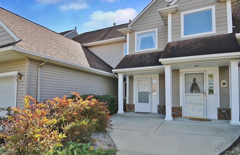 1st image of 93 Bourne Cir #705